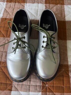 Dr. Martens 1461 Vegan Chrome shoes (size 7)